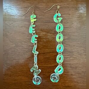 Mackbecks Feeling Good earrings